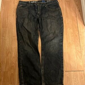 Ariat M2 relaxed bootcut Jeans size 38 length 32